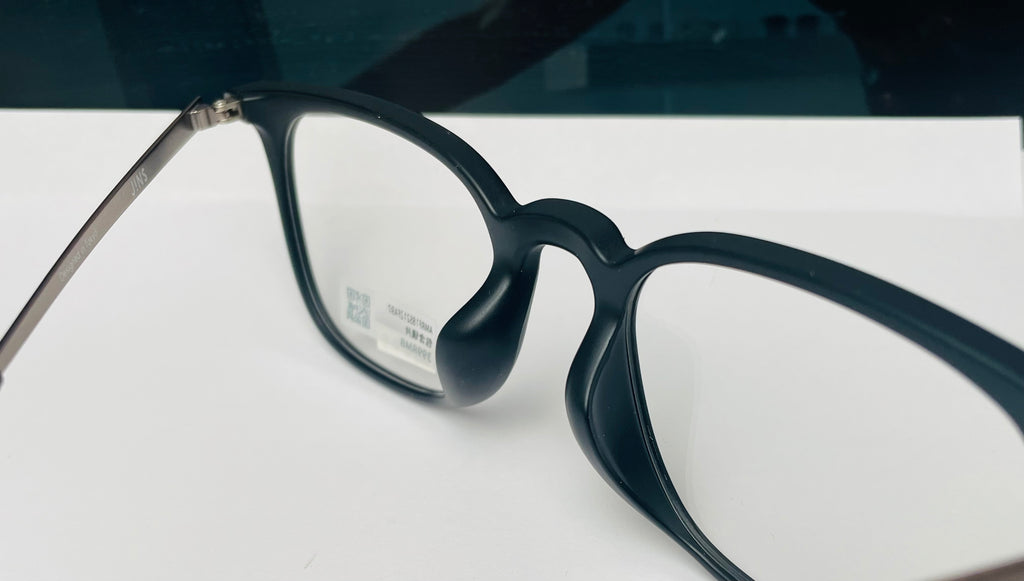 Jins glassesMRF18s (0112)