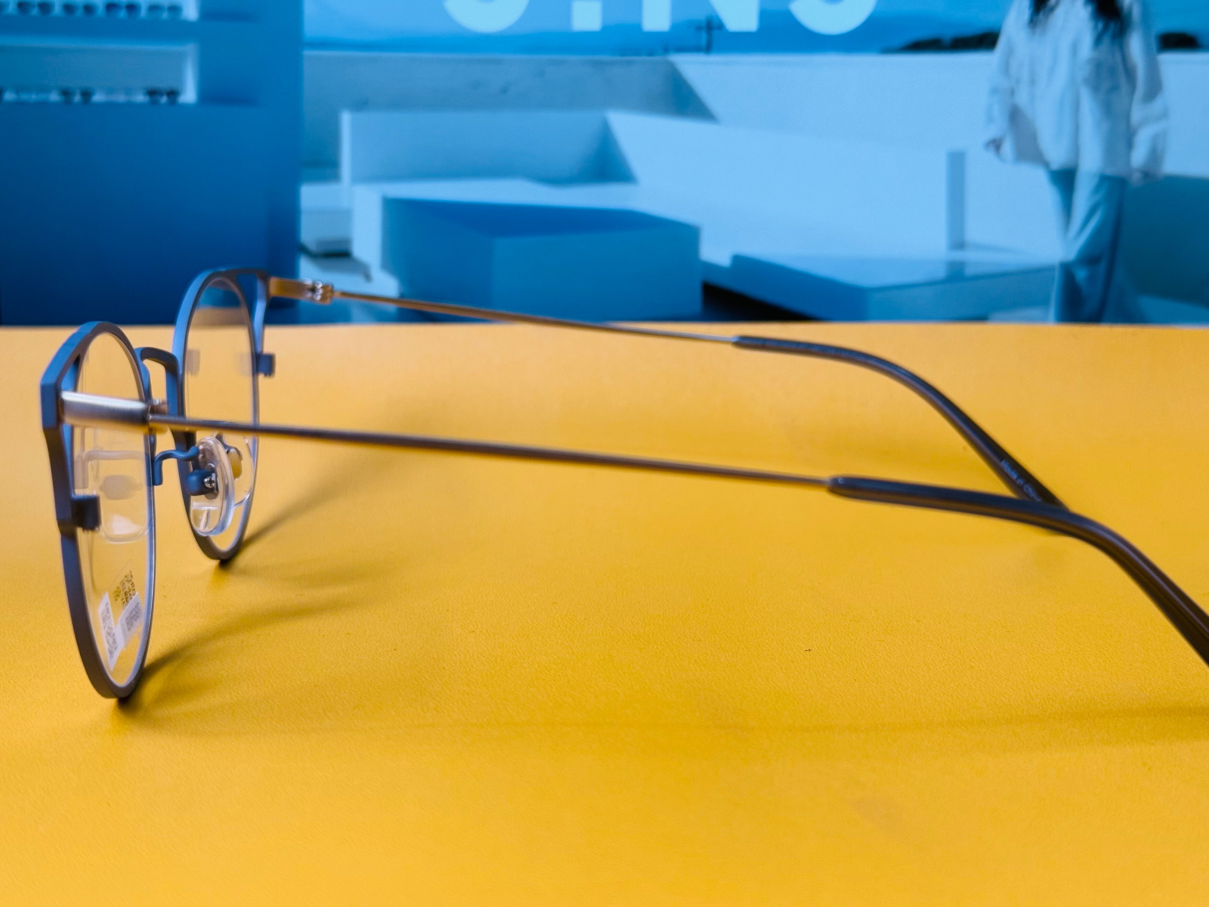 JINS SUN GLASSES [011