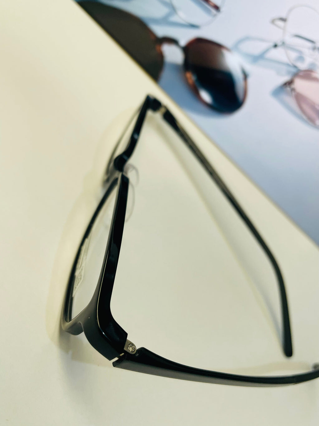 JINS GLASSES [037]