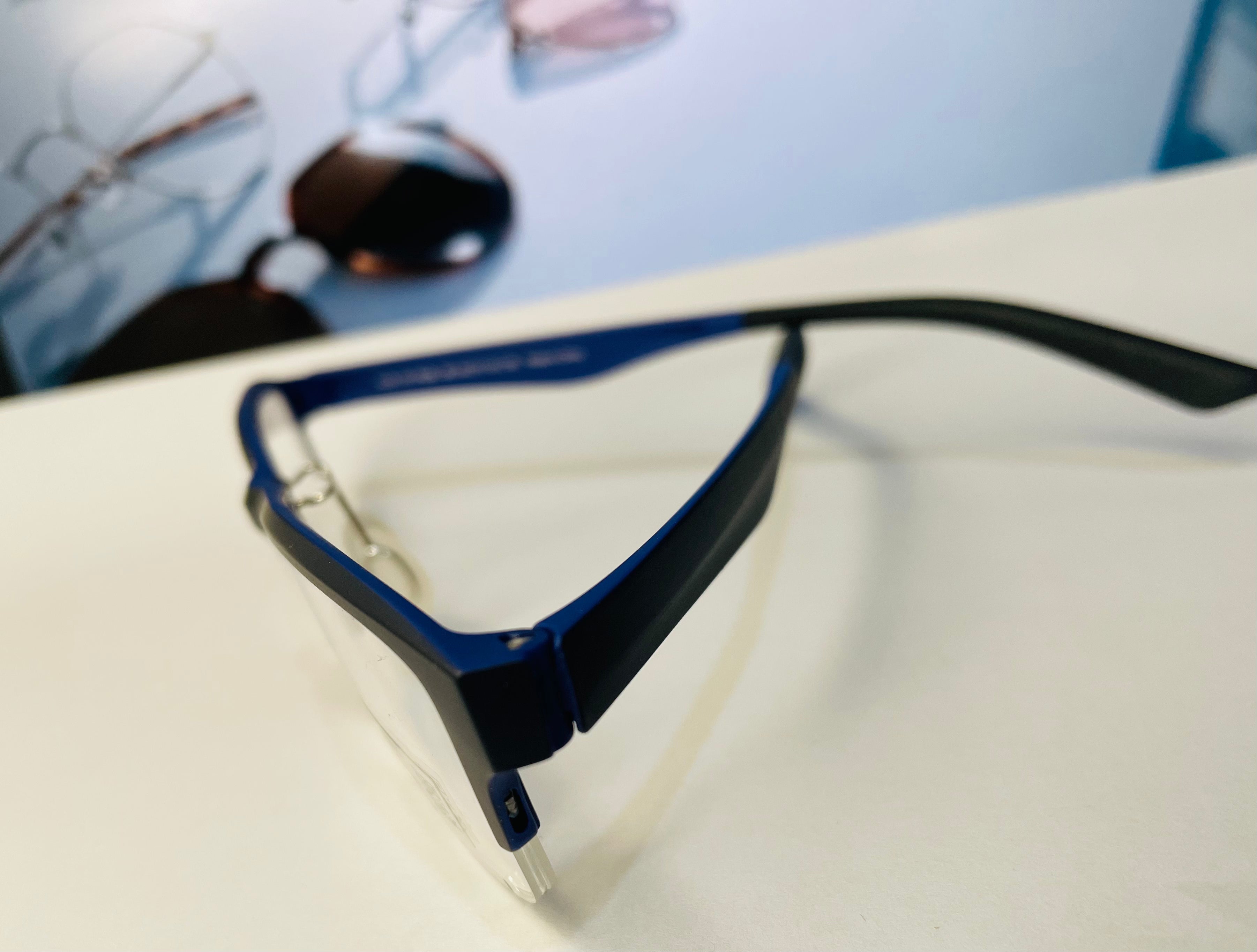 jons glasses [040]